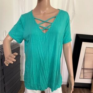 Torrid Green Relaxed Cut Out Short Sleeve Tee